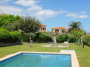 Отель Holiday Home Mas Rovira 8  Белькайре